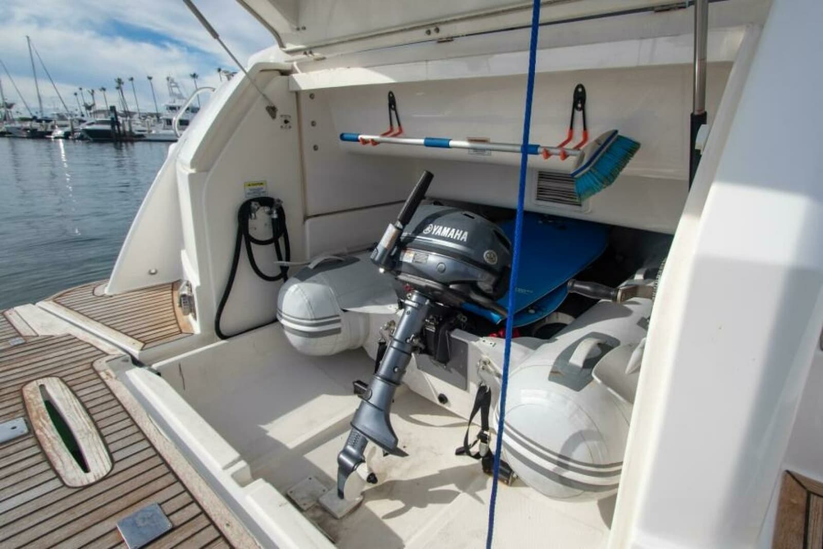 2012 Riviera 50 Sport Yacht - Photo 27