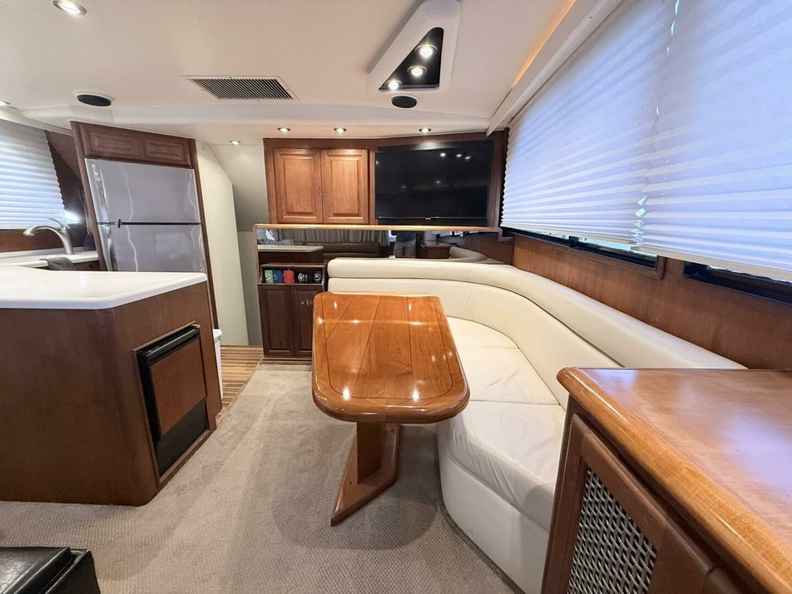 1992 Viking 50 Convertible - Photo 5