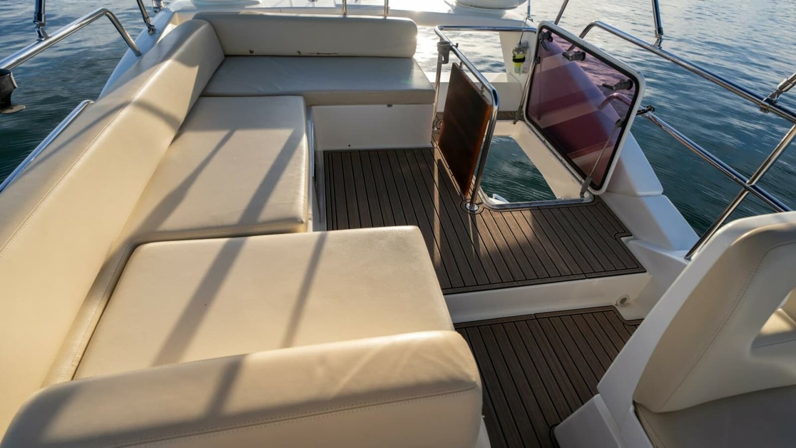 2013 Azimut 40 Flybridge - Photo 56