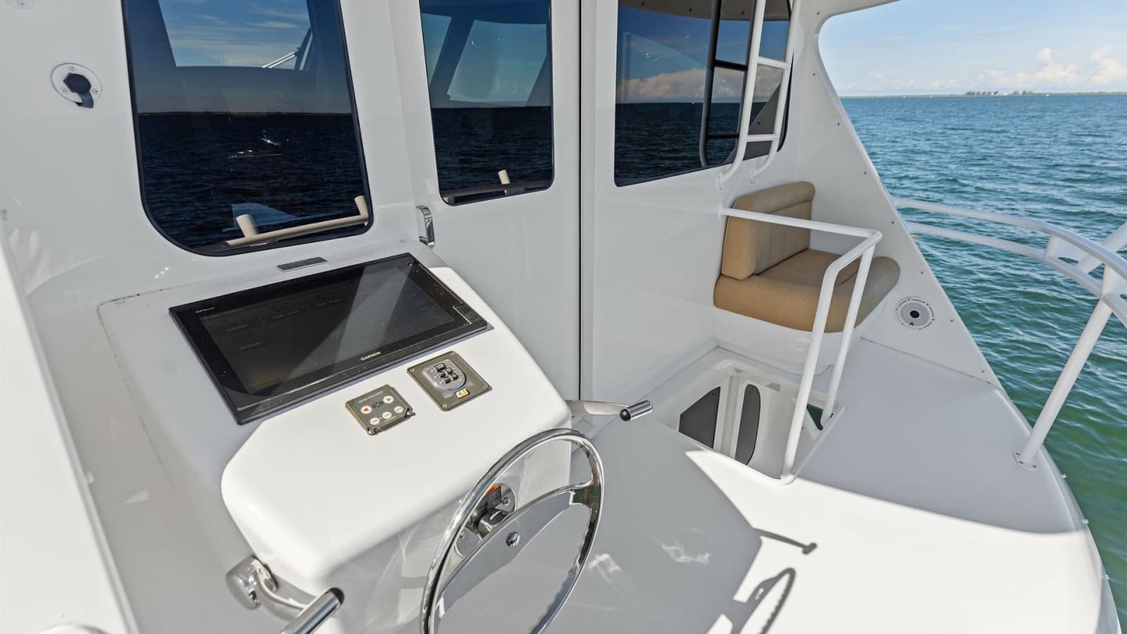 2018 Viking 62 Enclosed Bridge - Photo 86