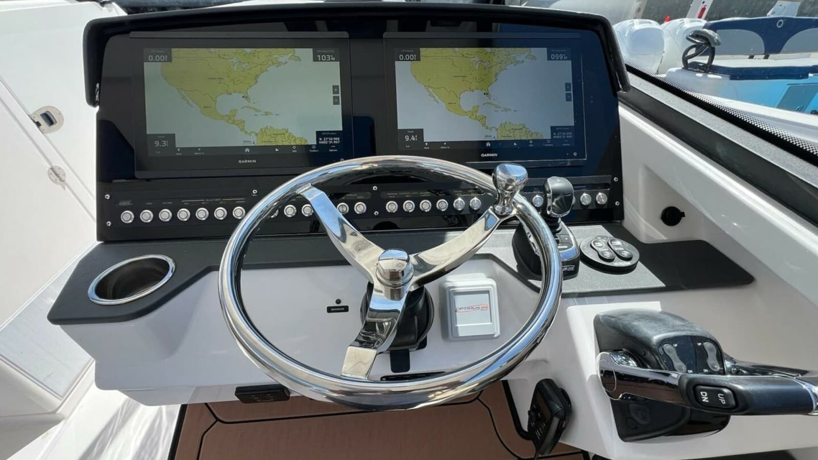 2019 Everglades 340 Dual Console - Photo 9