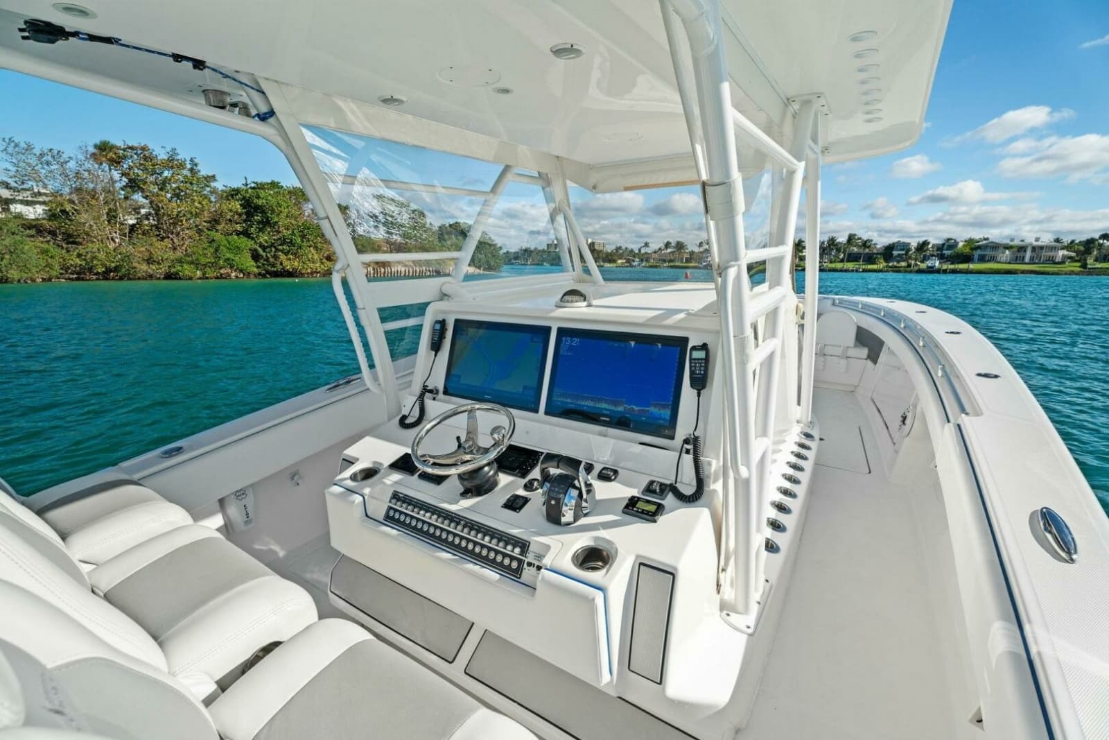 2019 Invincible 42 Open Fisherman - Photo 10