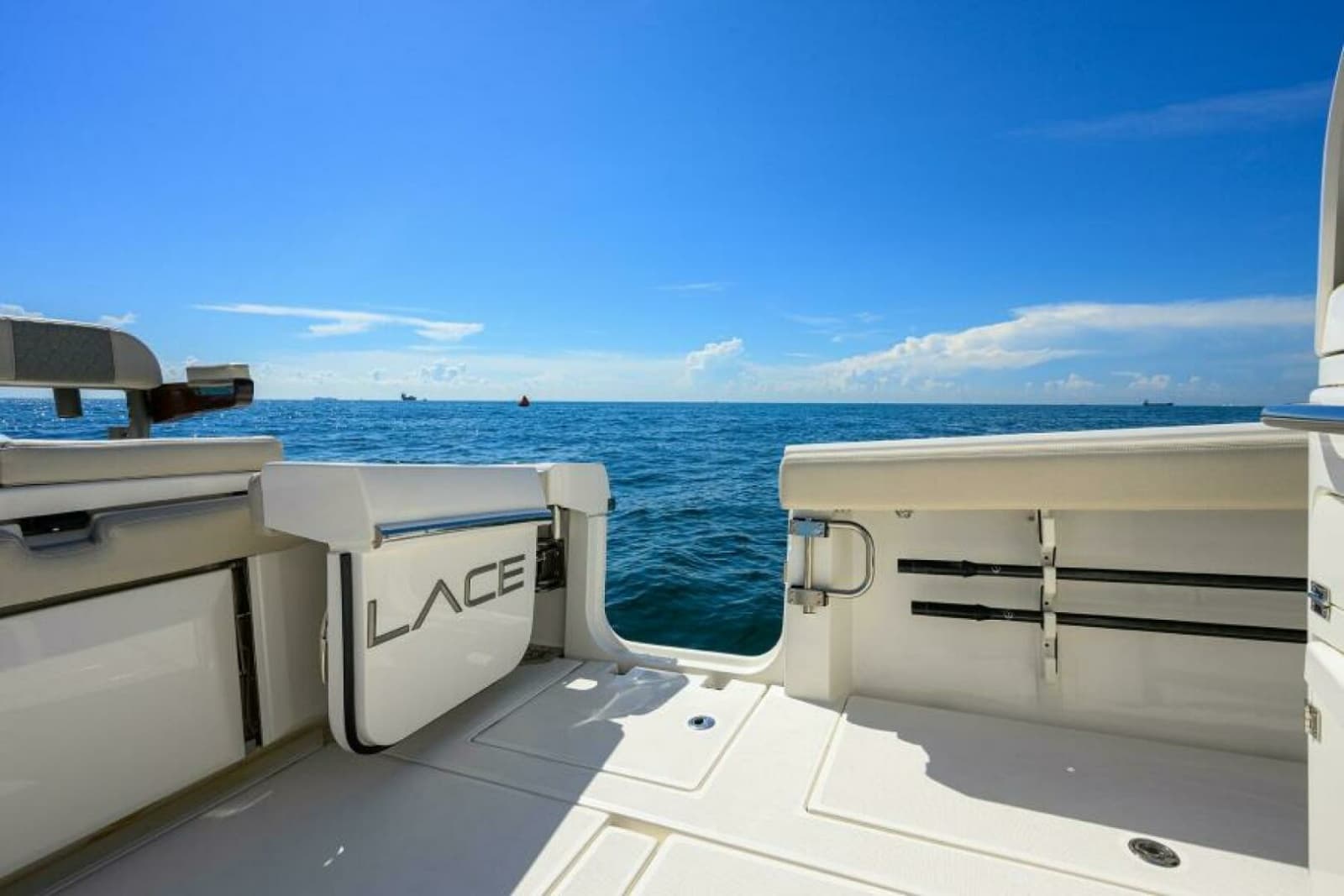 2021 Solace Center Console - Photo 15