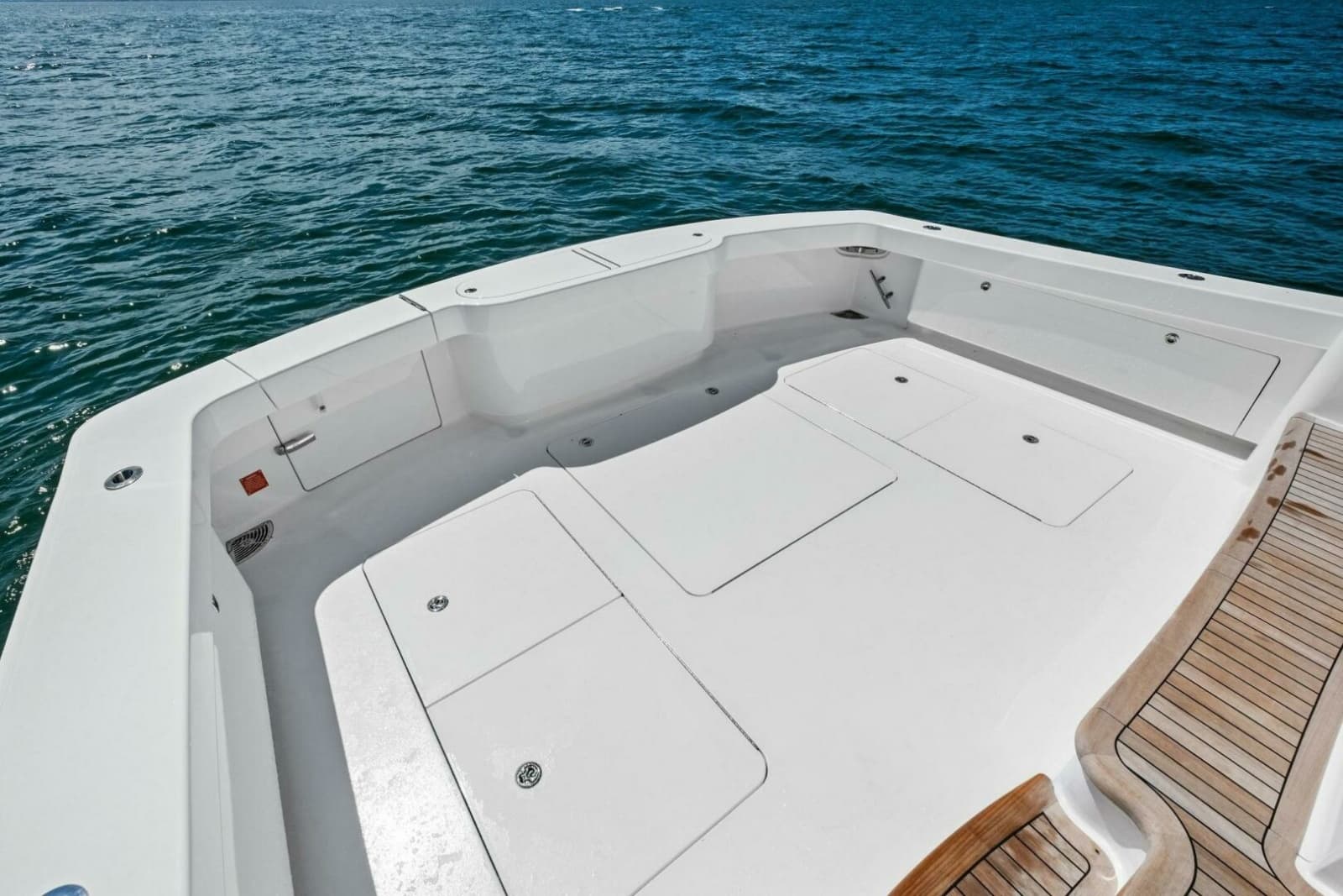 2025 Viking 58 Convertible - Photo 41