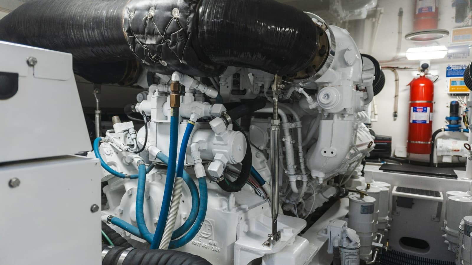 2009 Viking 50 Convertible - Photo 47