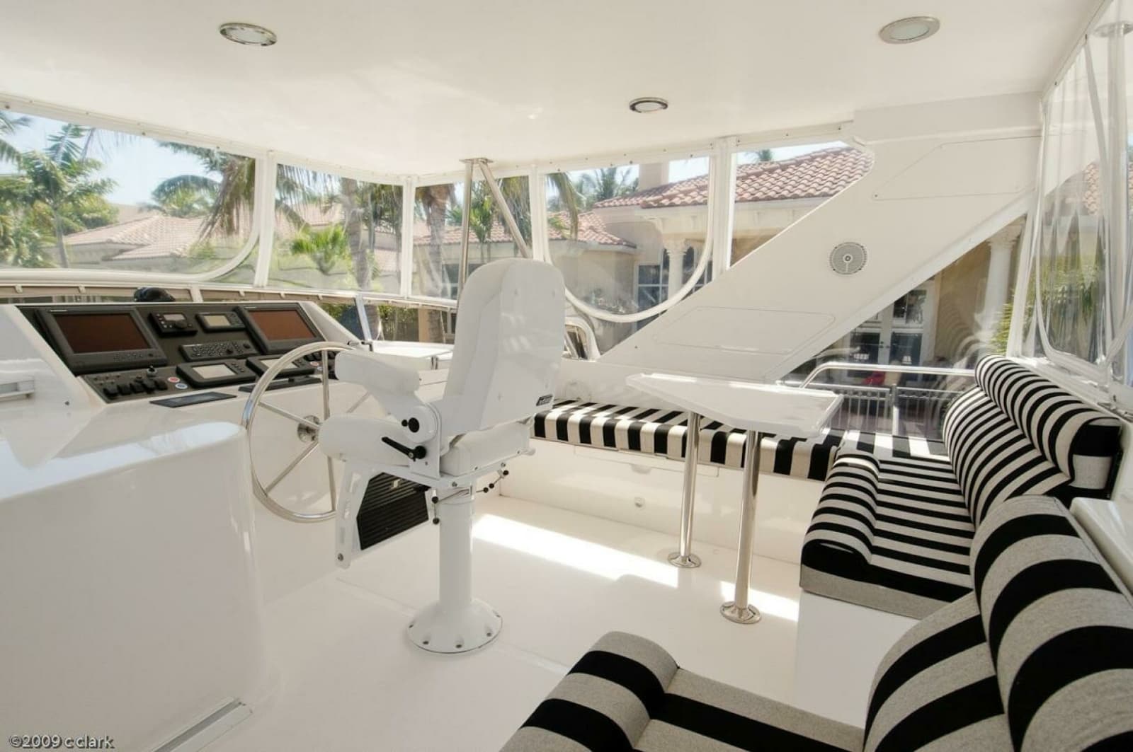 2005 Ocean Alexander 58 Motor Yacht - Photo 7