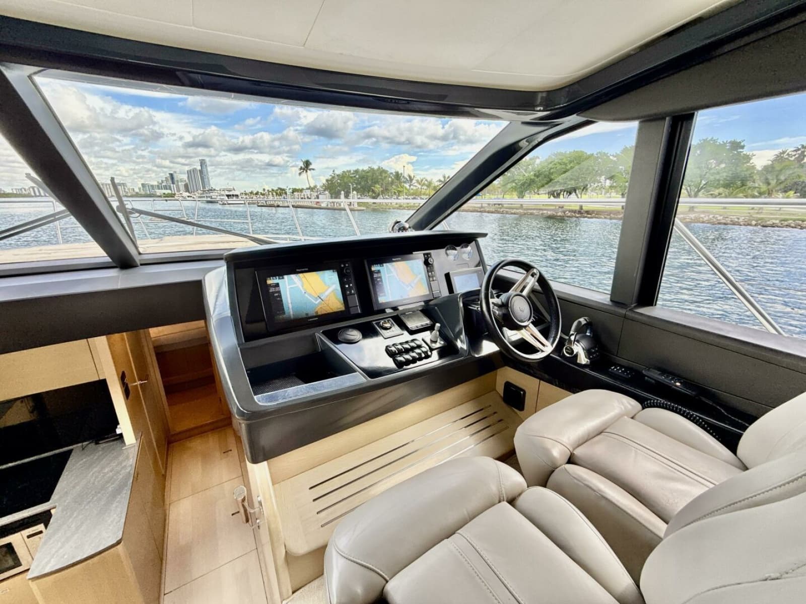 2017 Princess V58 - Photo 57