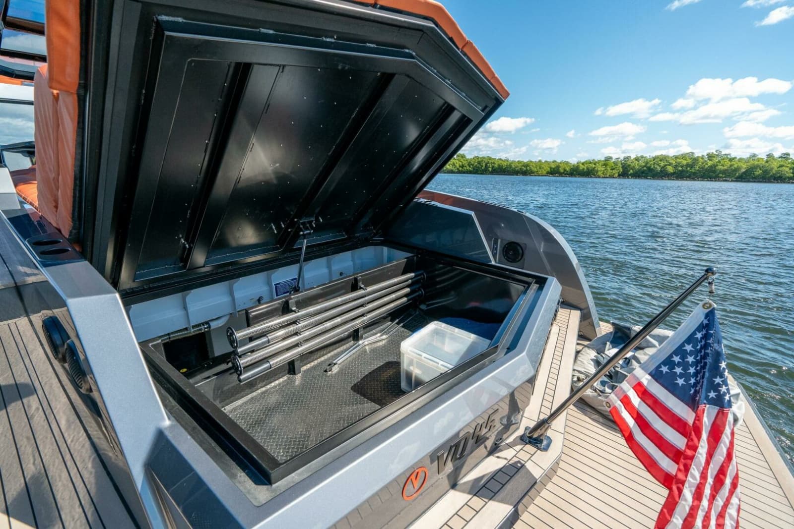 2022 Vanquish Yachts VQ45 - Photo 10