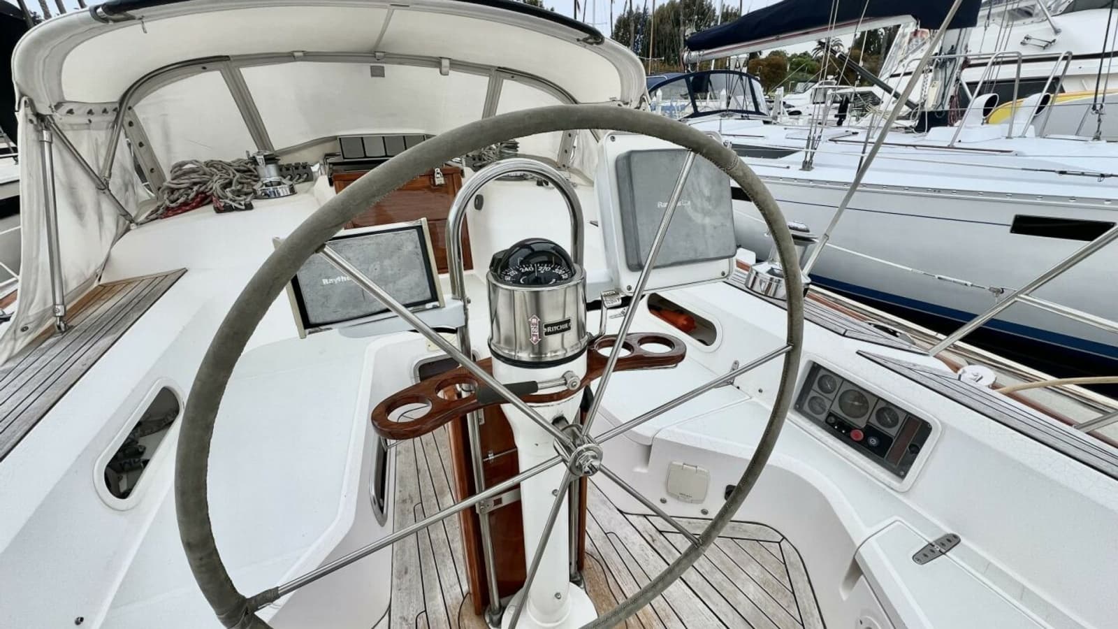 1999 Sabre 402 Sail - Photo 5