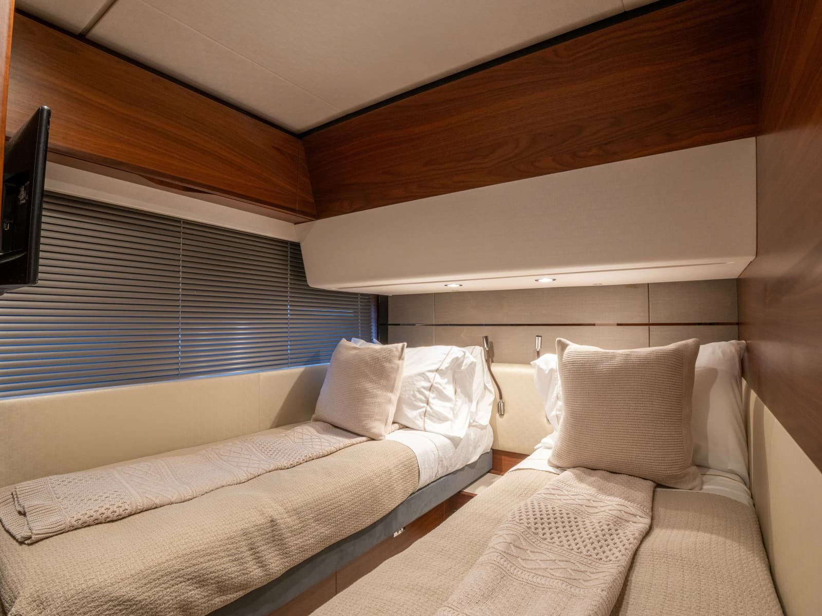2020 Princess S66 - Photo 31