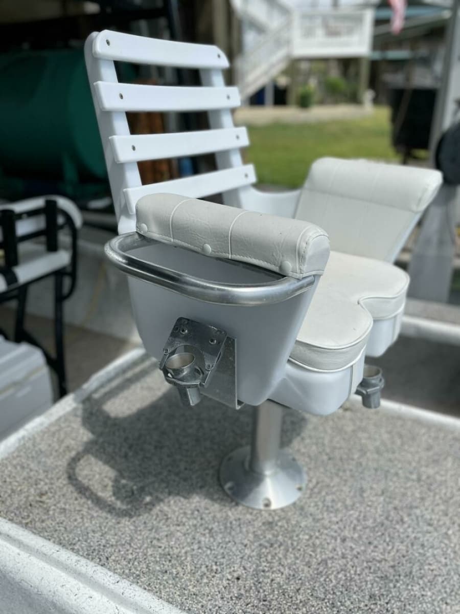 1997 Custom 31 Center Console - Photo 32