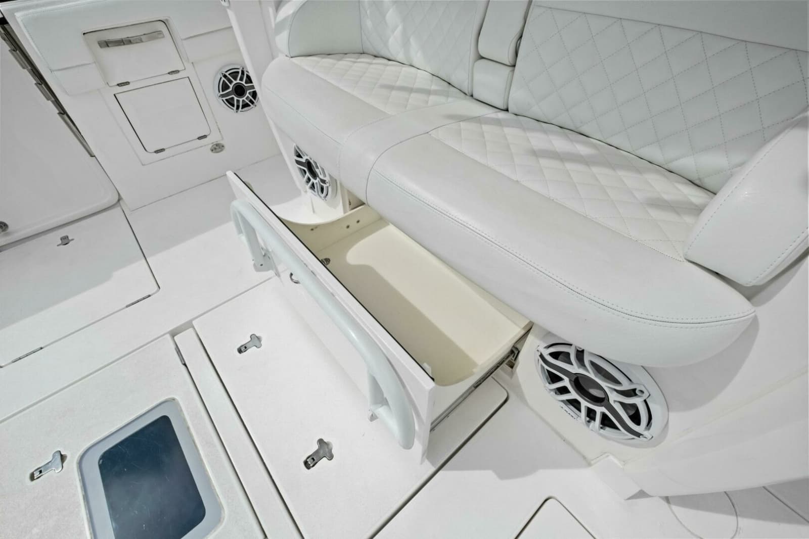 2020 Intrepid 407 Nomad SE - Photo 26