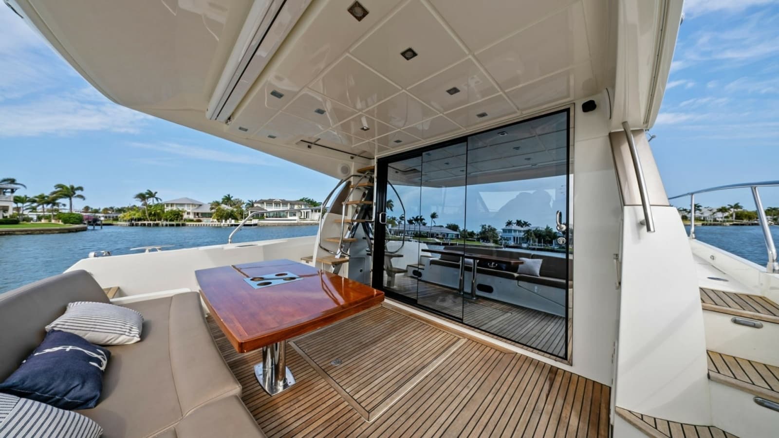2015 Prestige 550 - Photo 8