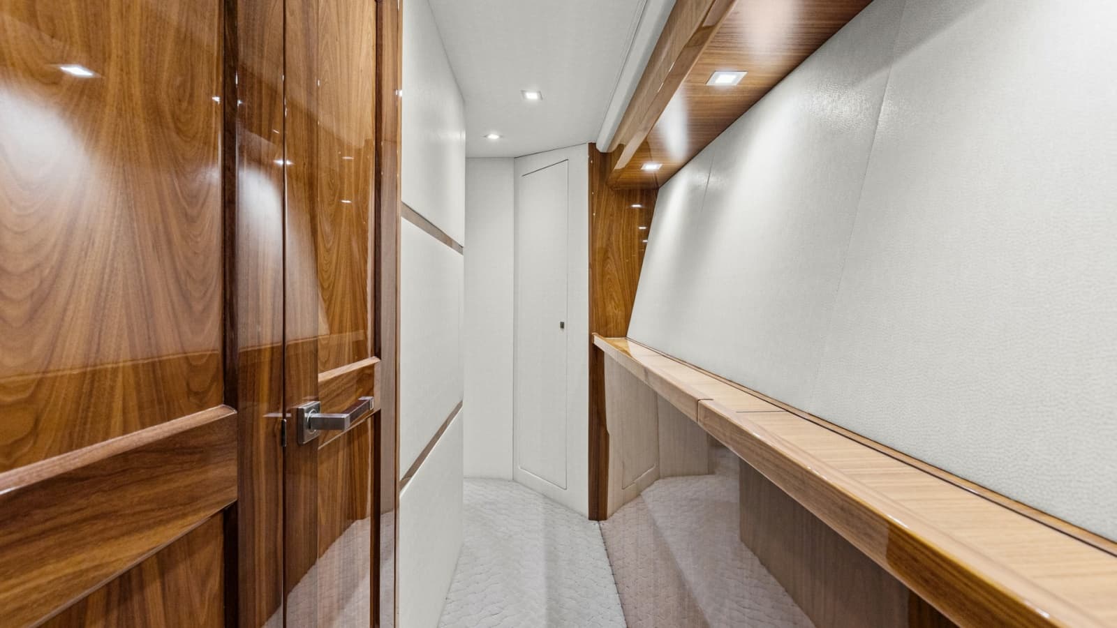 2017 Viking 72 Enclosed Bridge - Photo 23