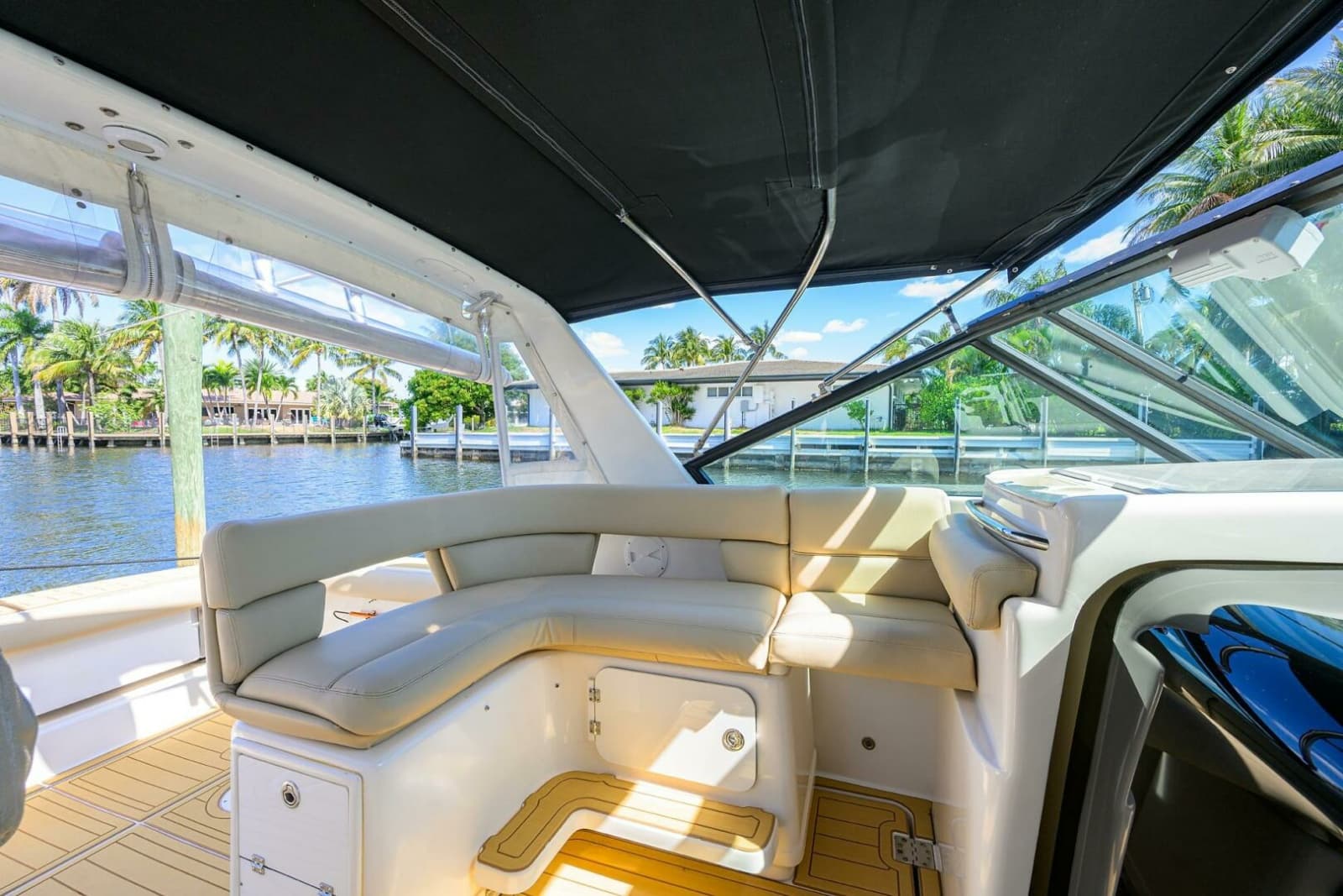 2002 Tiara Yachts 3100 LE - Photo 14