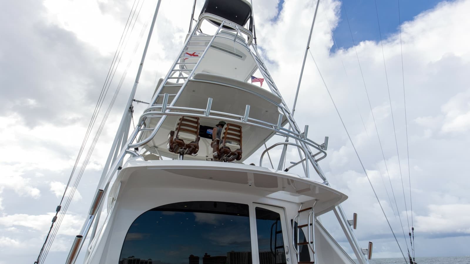2022 Viking 58 Convertible - Photo 43