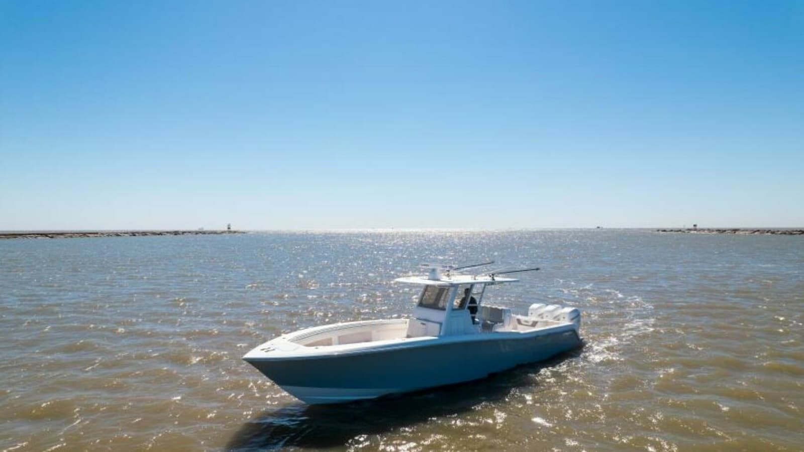 2019 Invincible 39 Open - Photo 43