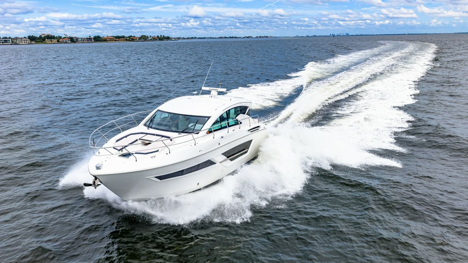 2019 Cruisers Yachts Cantius 46 - Photo 96