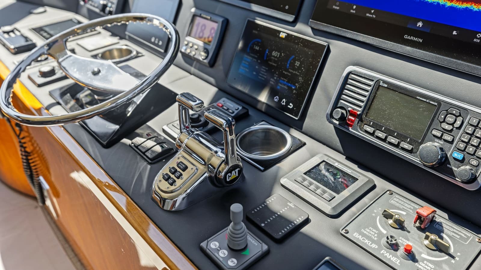 2018 Viking 62 Enclosed Bridge - Photo 79