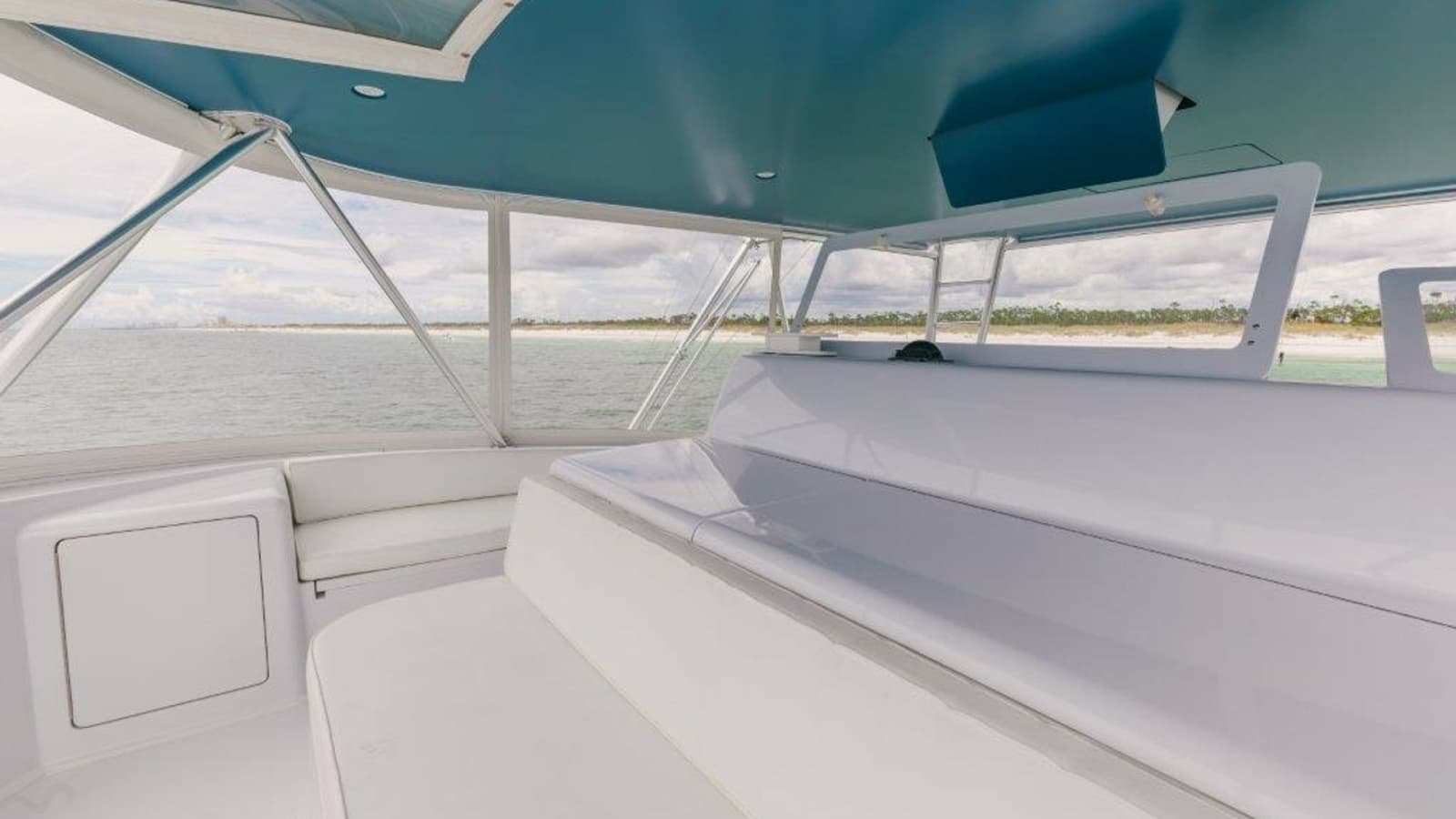 2007 Viking 64 Convertible - Photo 28