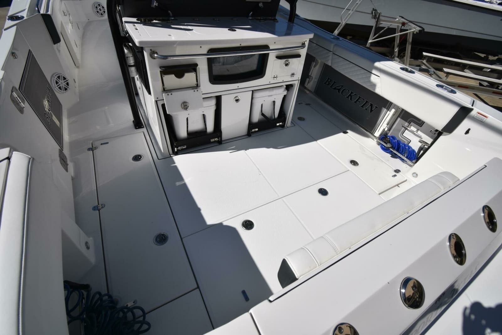 2021 Blackfin 332 - Photo 8