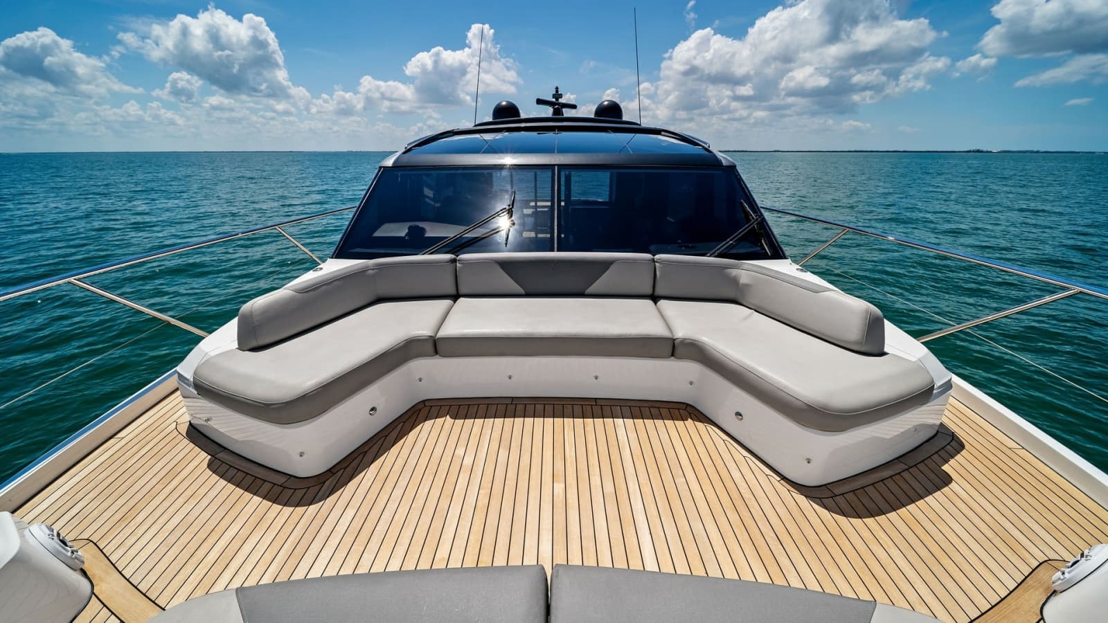 2019 Princess V65 - Photo 55