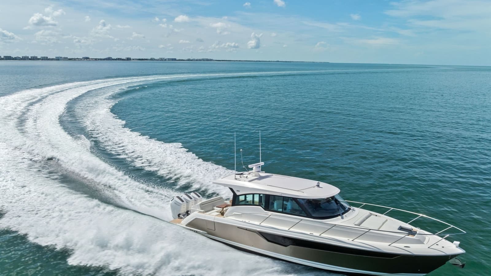 2025 Tiara Yachts 48LE - Photo 85