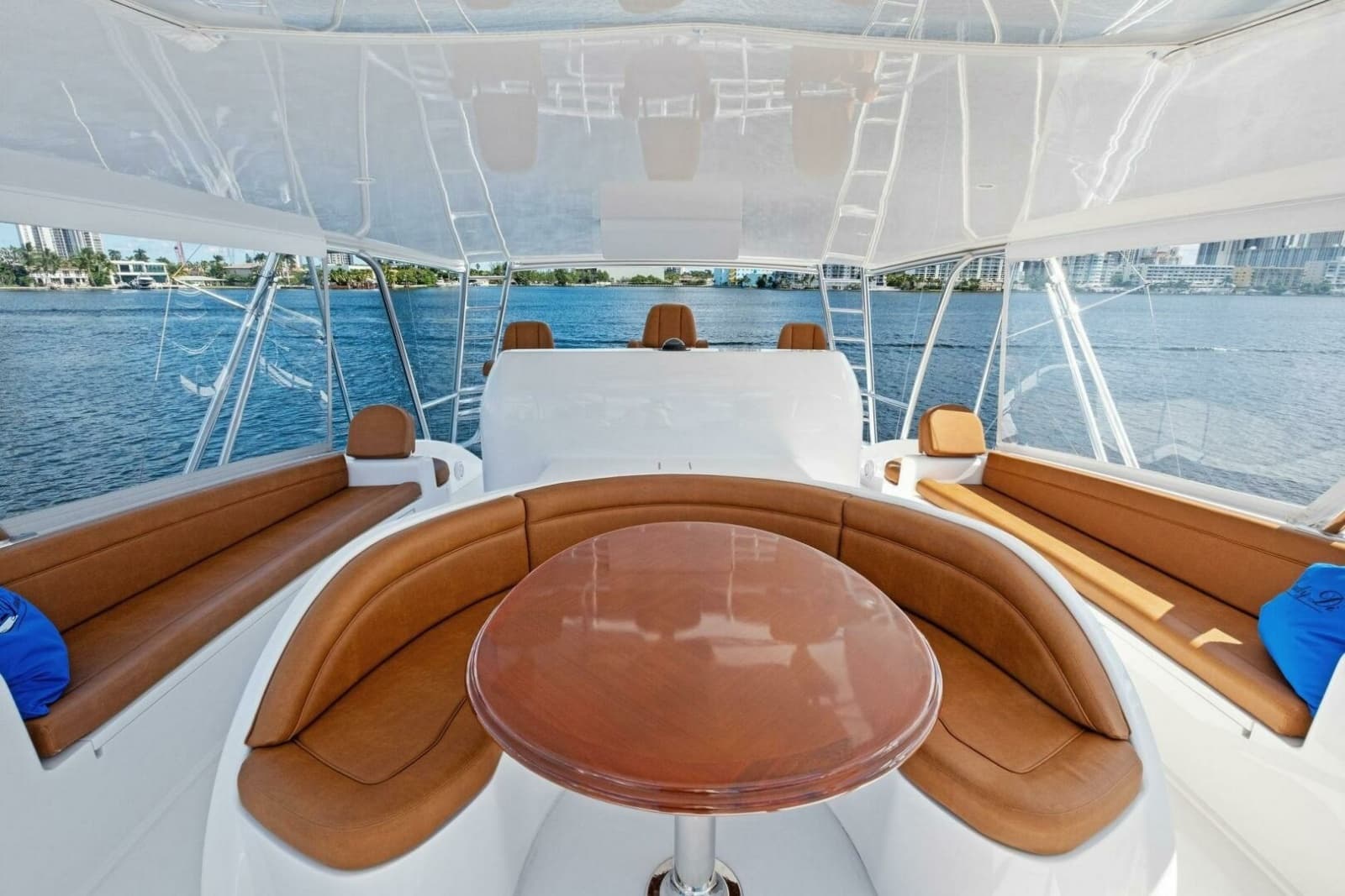 2012 Viking 82 Convertible - Photo 177
