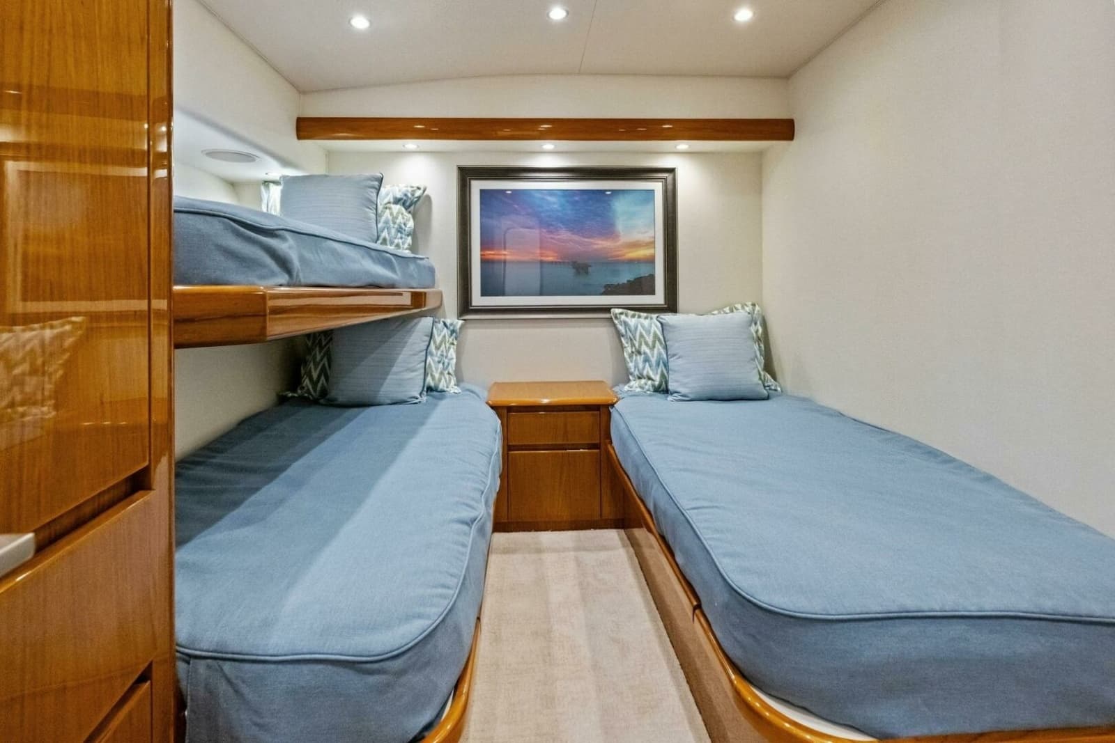 2012 Viking 82 Convertible - Photo 93