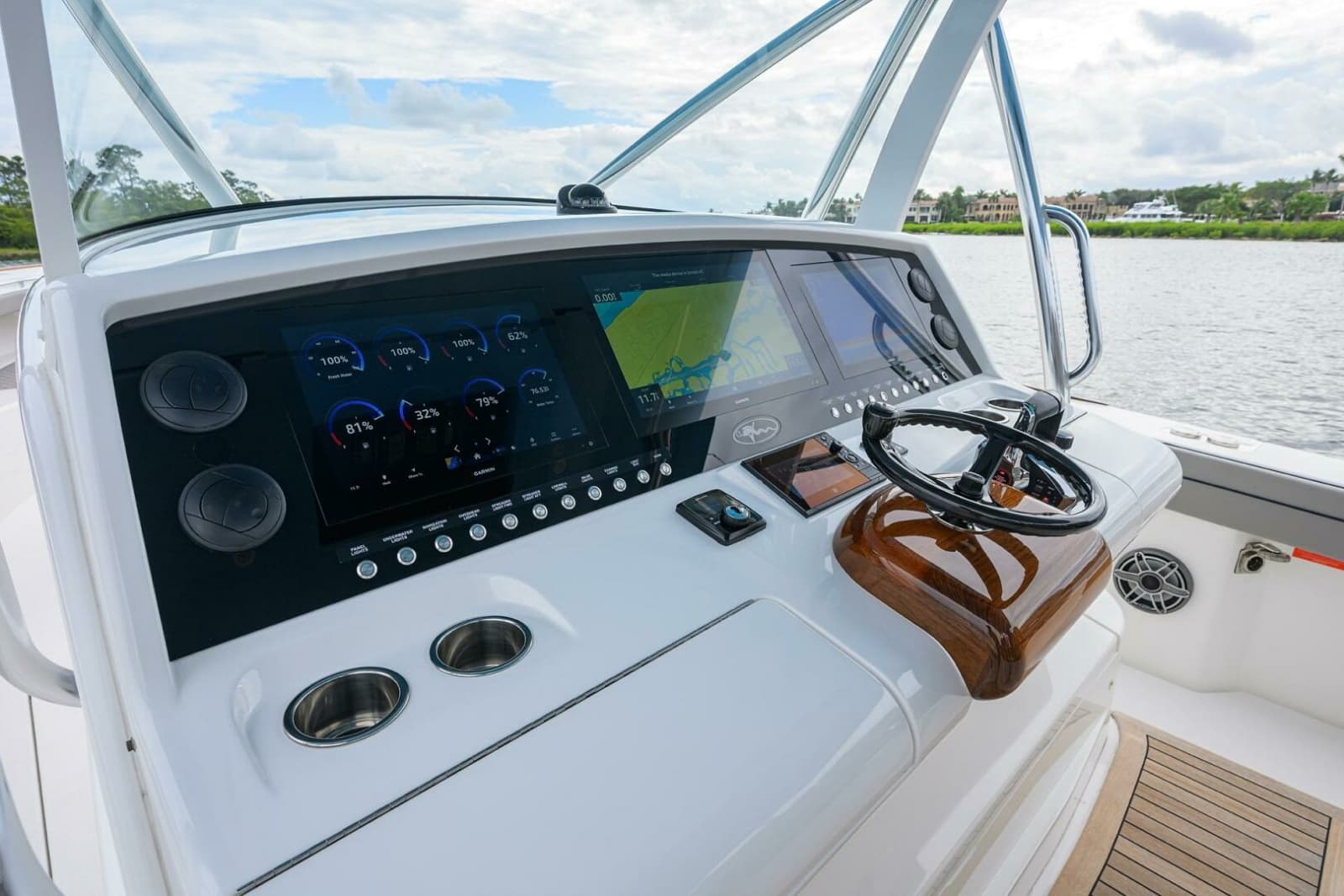 2023 Valhalla Boatworks V-46 - Photo 15