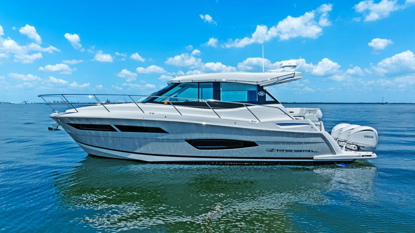 2025 Regal 38 XO - Photo 62