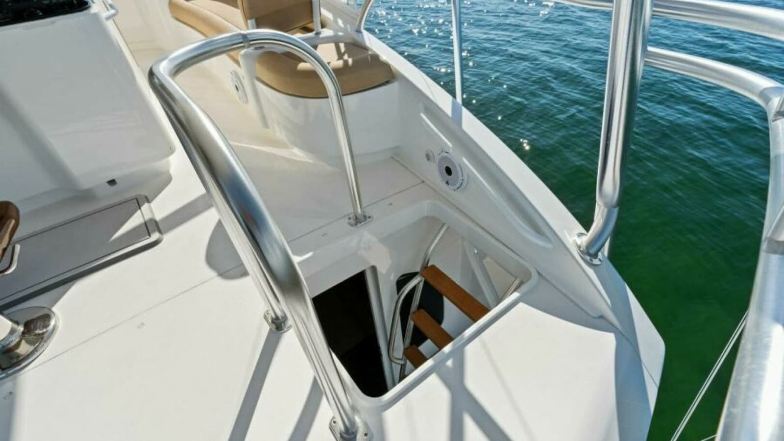 2013 Viking 55 Convertible - Photo 33