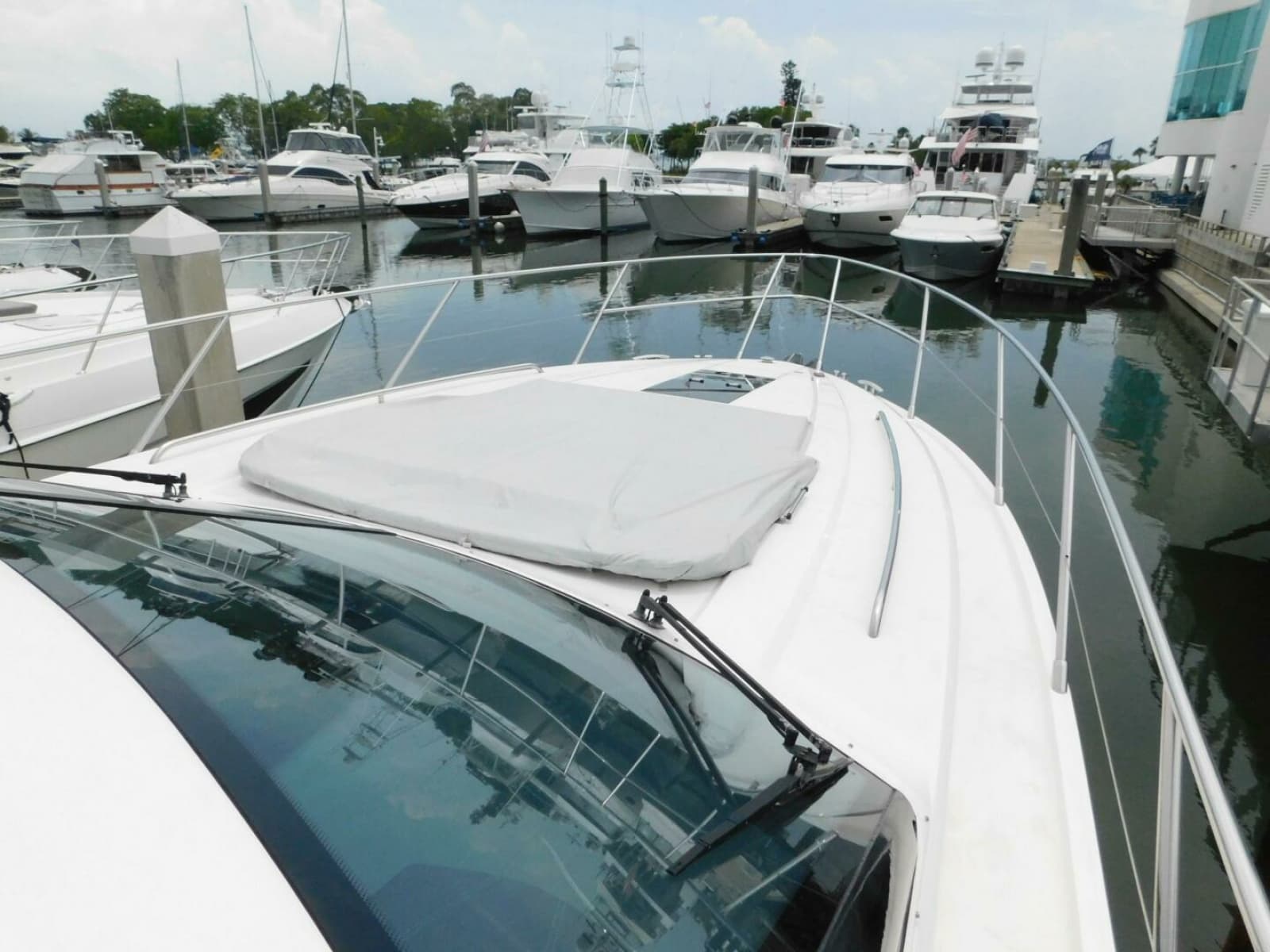 2011 Princess V52 - Photo 3