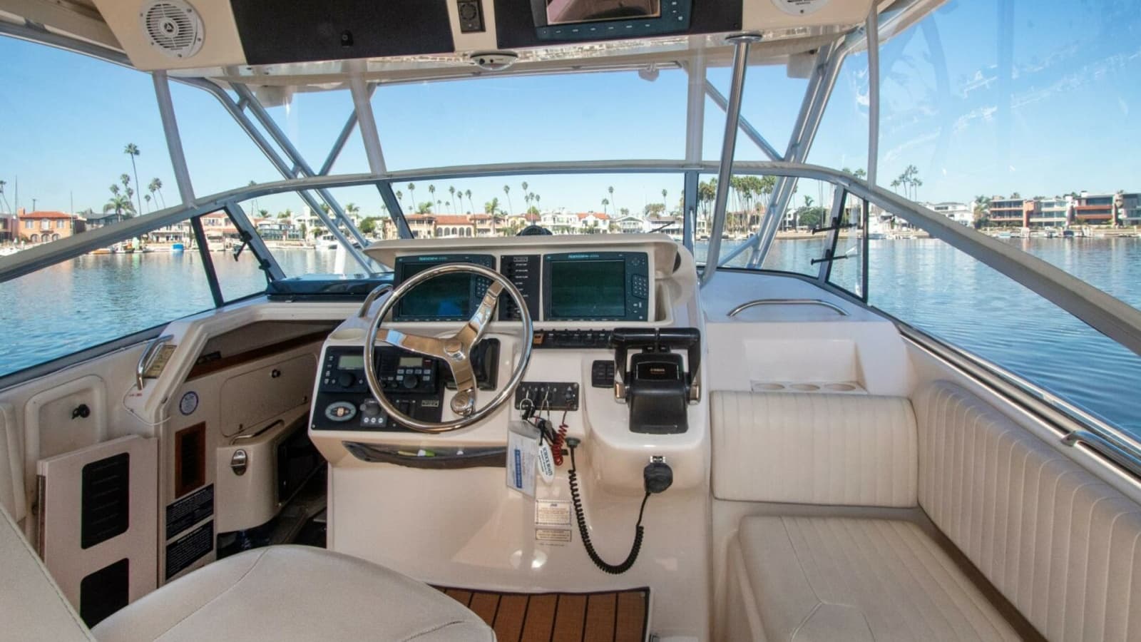 2006 Grady-White 330 Express - Photo 2