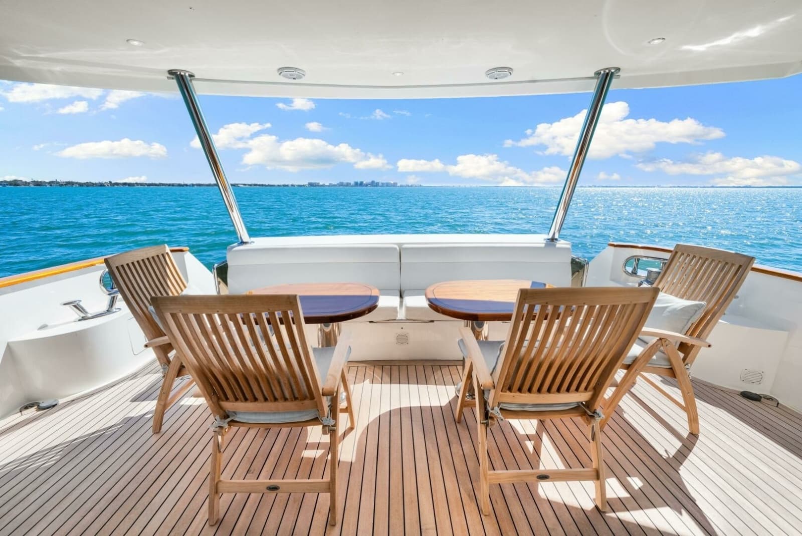 2010 Ocean Alexander 83 Motor Yacht - Photo 8