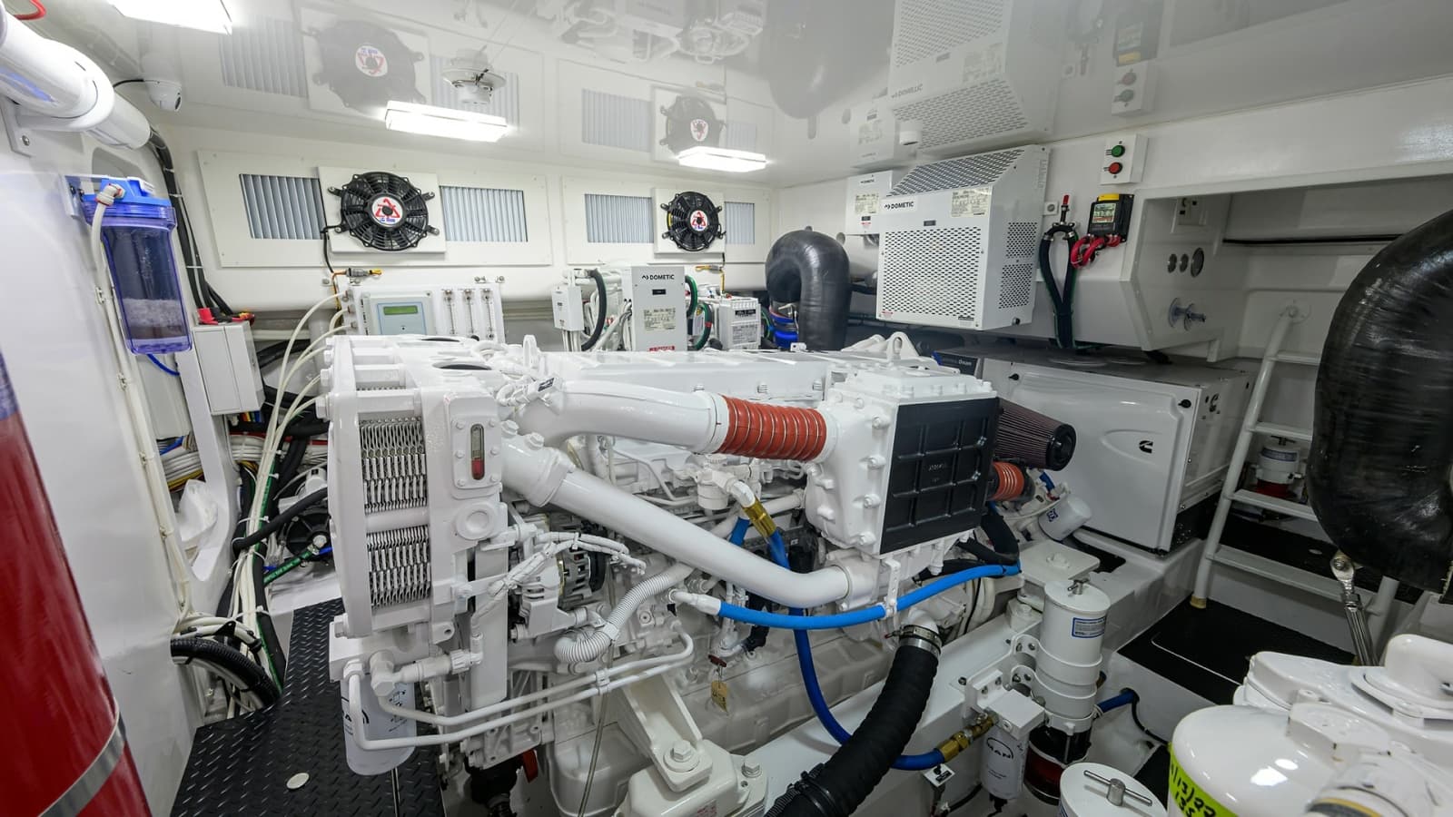 2022 Viking 44 Open - Photo 42