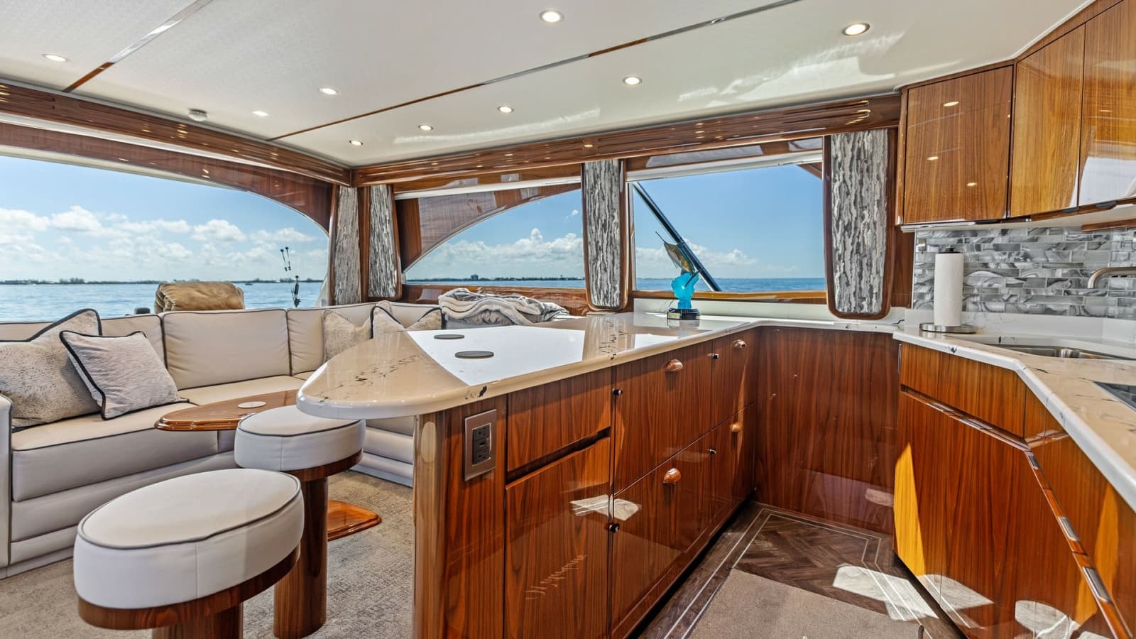 2024 Viking 54 Convertible - Photo 36