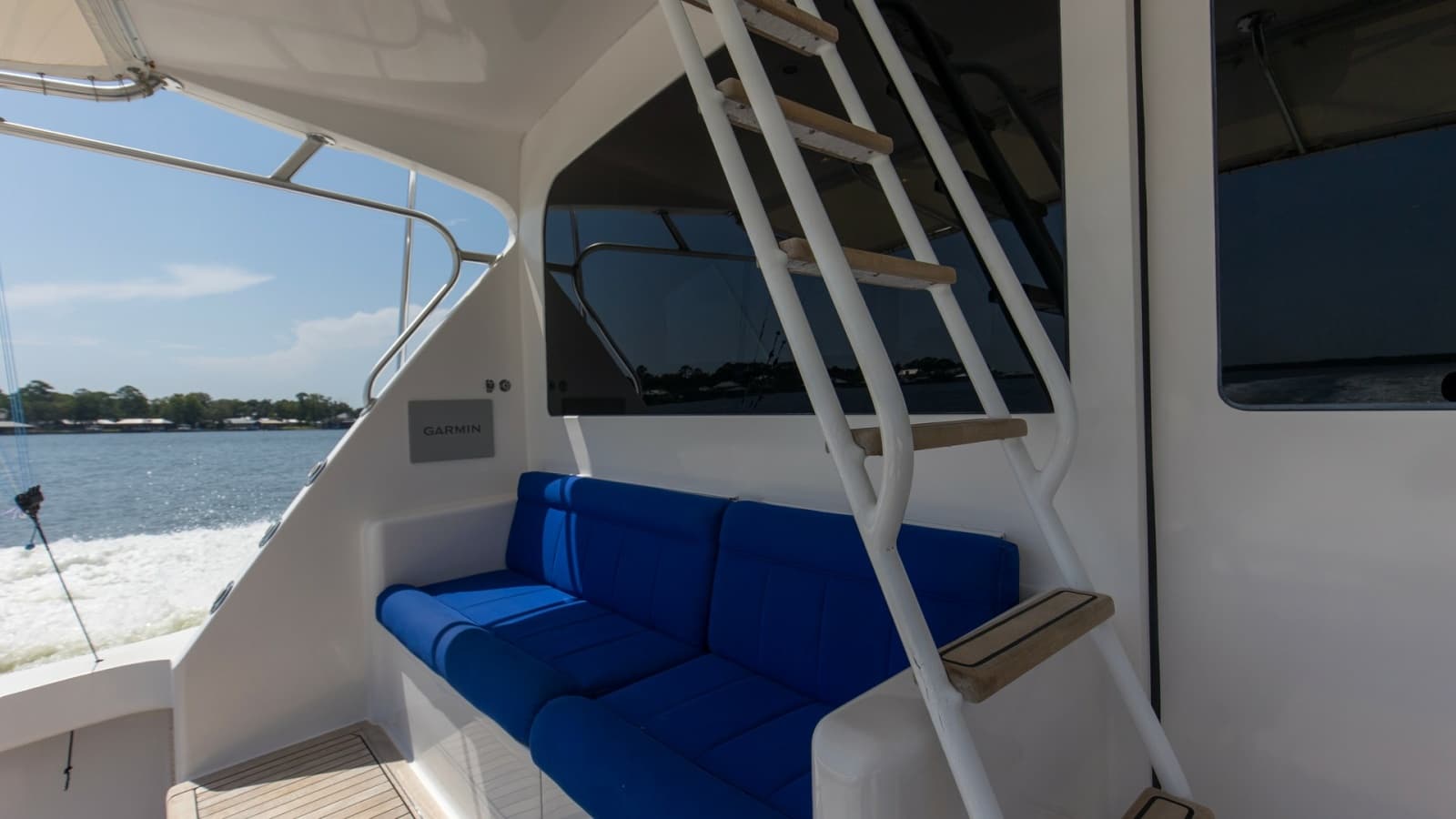 2005 Viking 61 Enclosed Bridge - Photo 45