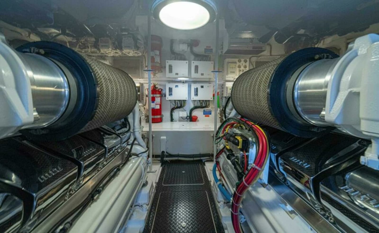 2017 Viking 62 Convertible - Photo 58