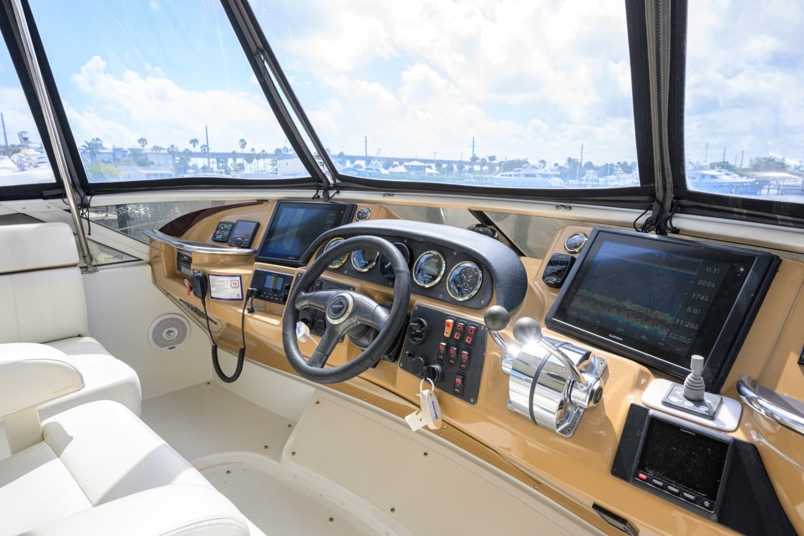 2003 Carver 444 - Photo 32