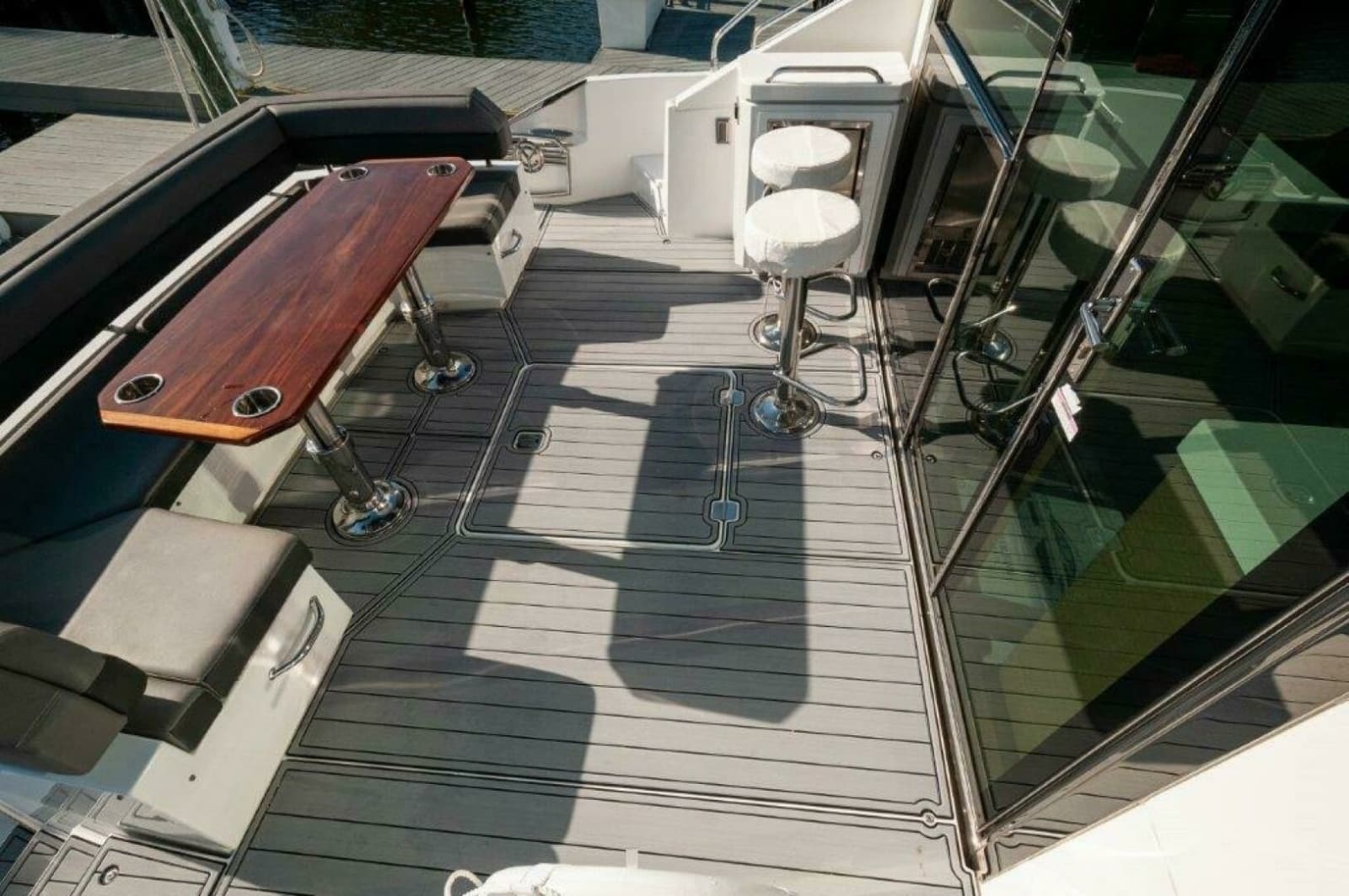 2019 Cruisers Yachts 60 Cantius - Photo 45