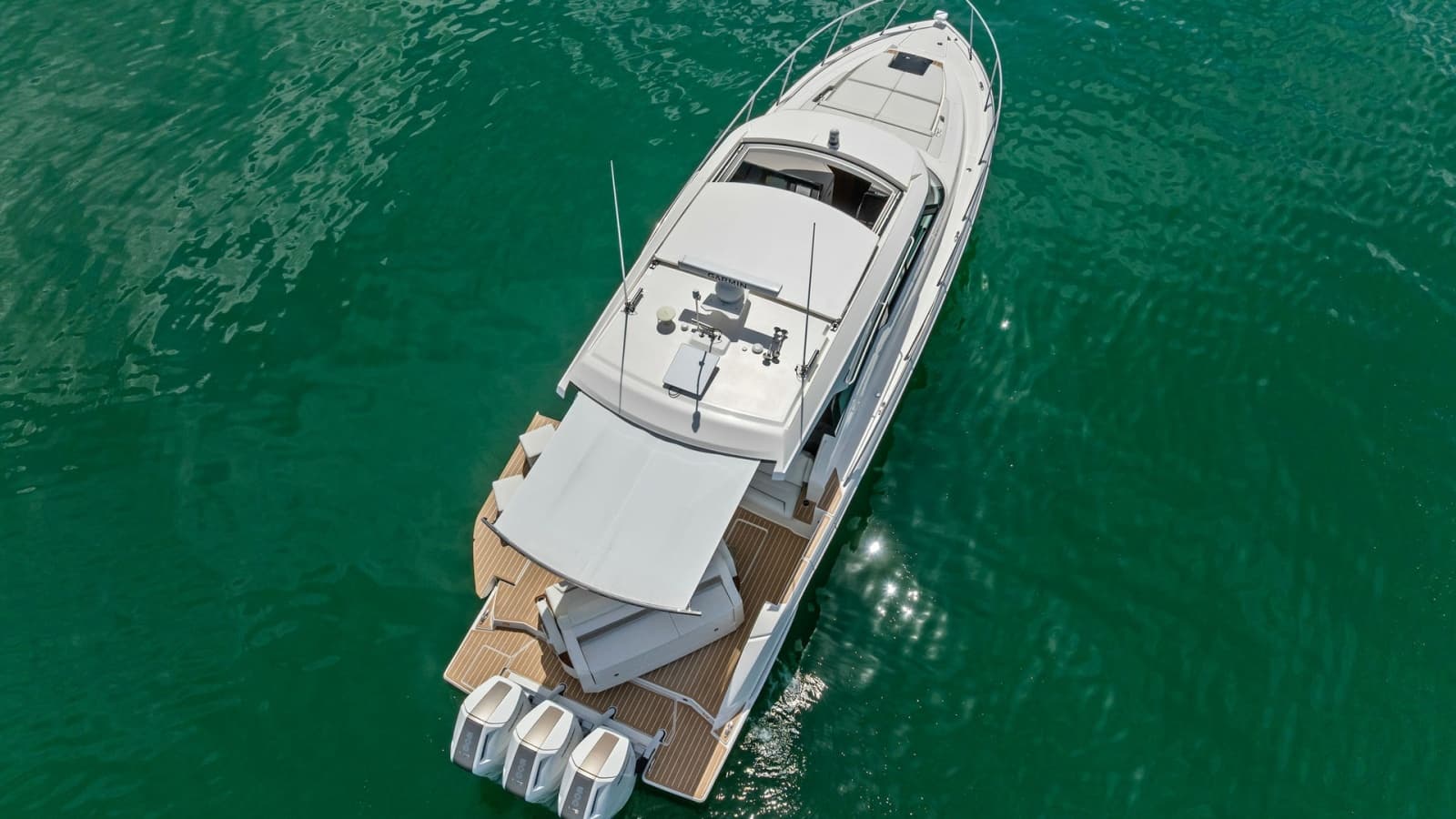 2025 Tiara Yachts 48LE - Photo 13