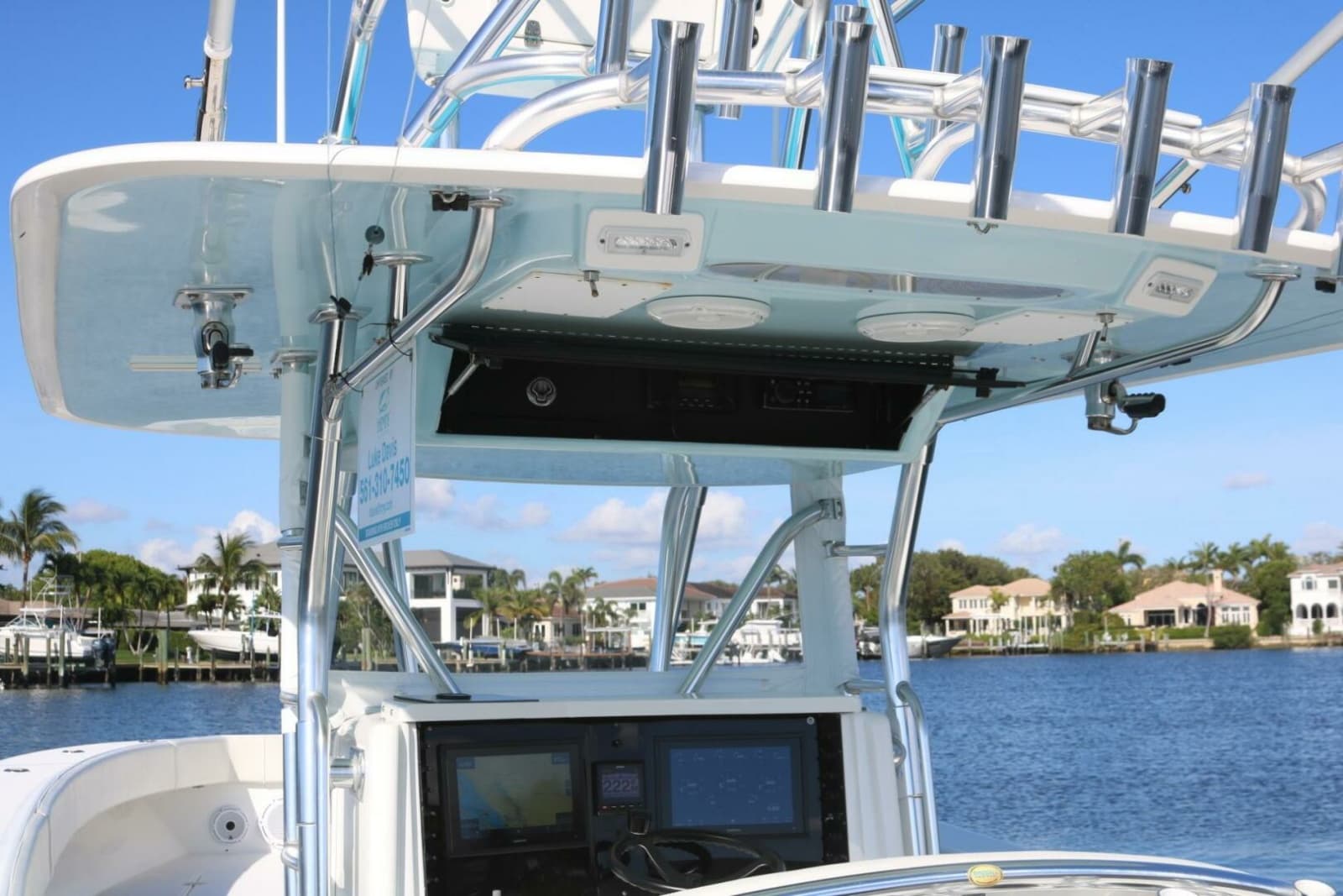 2008 Venture 39 Center Console - Photo 13