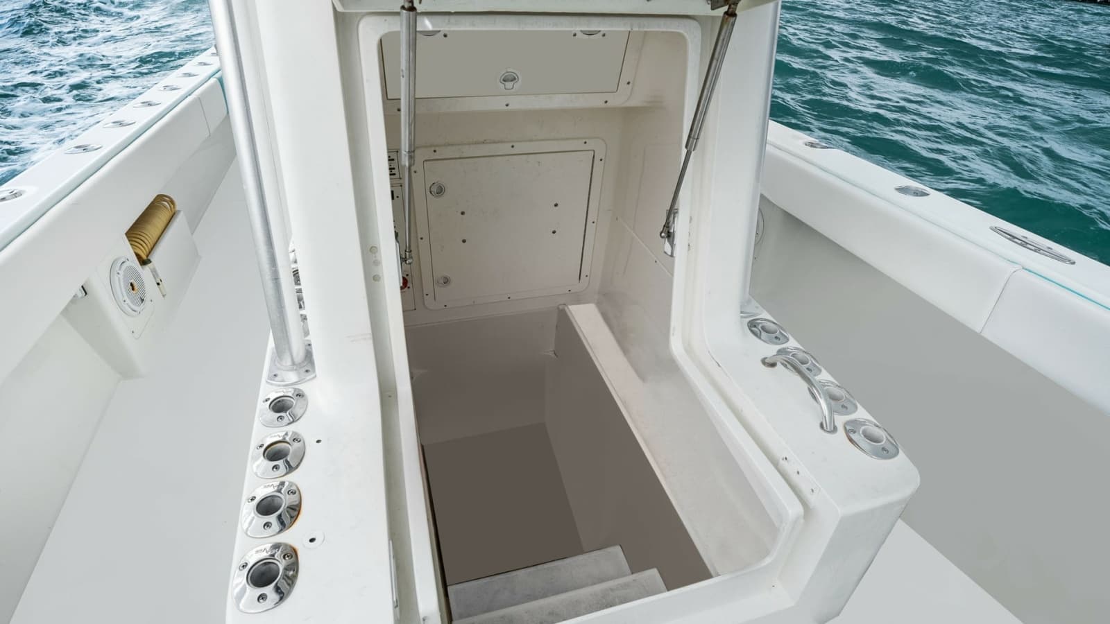 2015 SeaVee 320Z - Photo 23