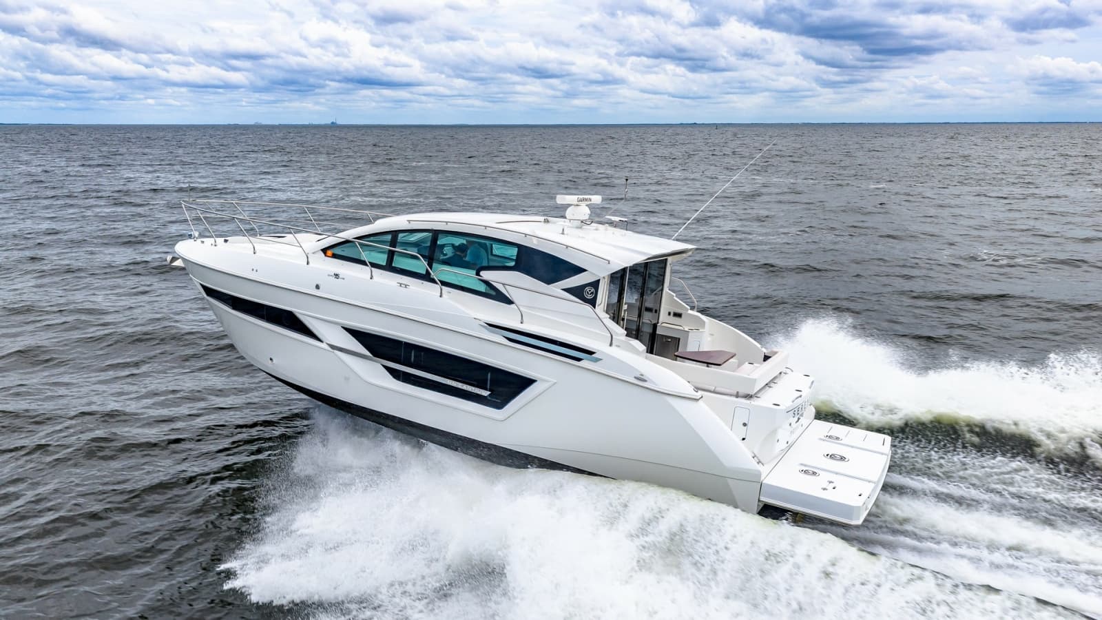 2019 Cruisers Yachts Cantius 46 - Photo 78