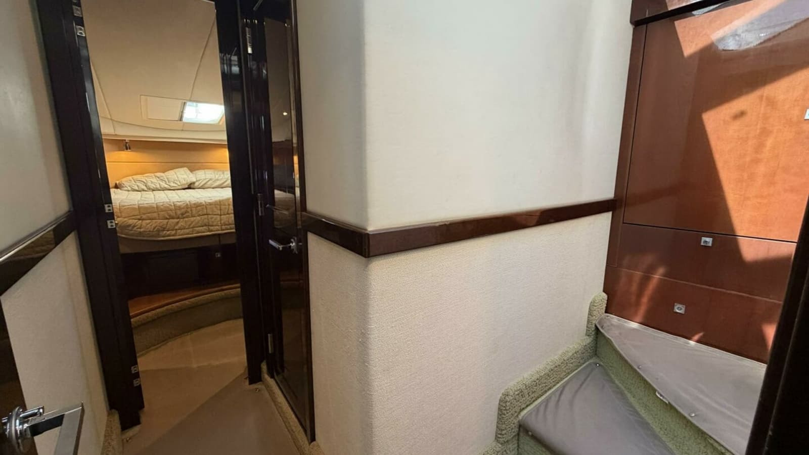 2008 Sea Ray 47 Sedan Bridge - Photo 21
