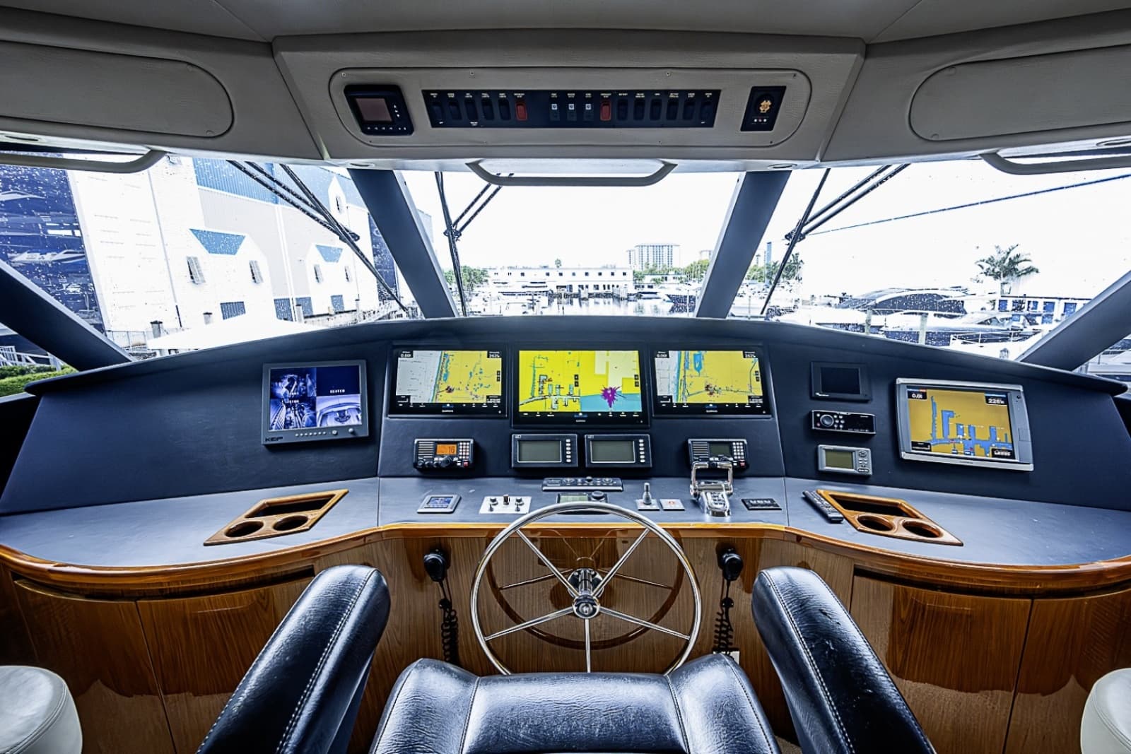 2011 Viking 76 Enclosed Bridge - Photo 45