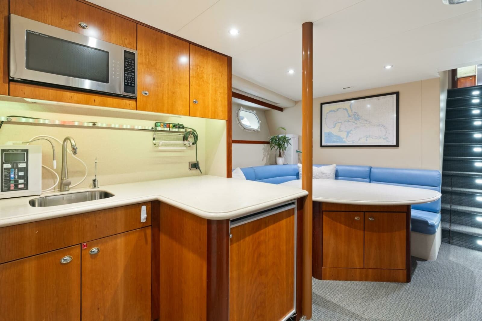 2004 Westport 130 Tri-Deck Motor Yacht - Photo 47