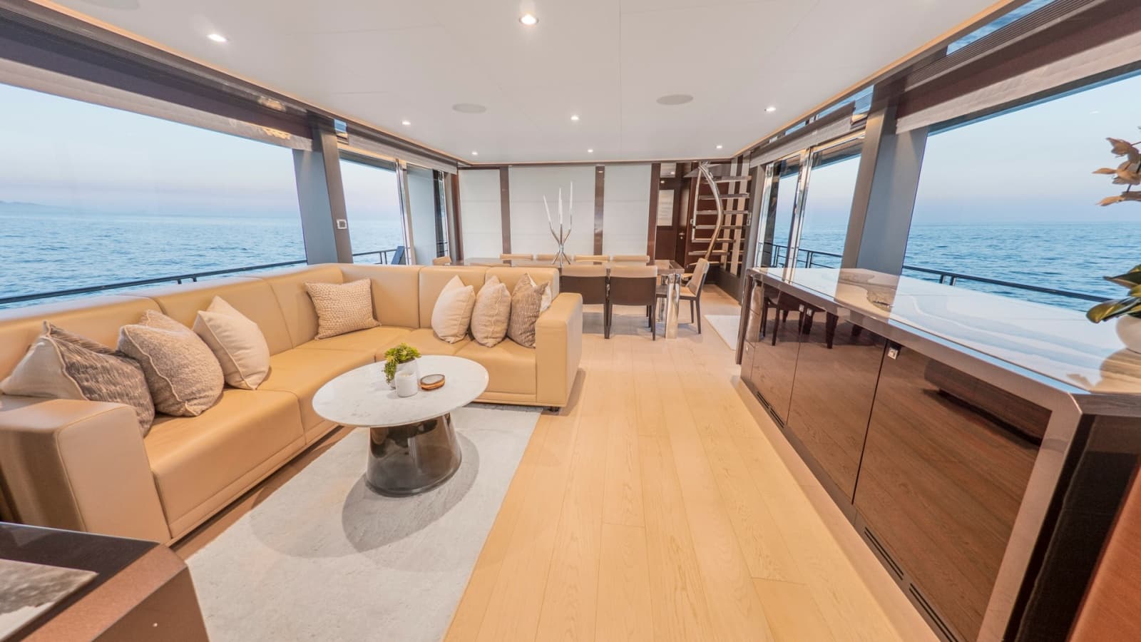 2024 Ocean Alexander 28E - Photo 5