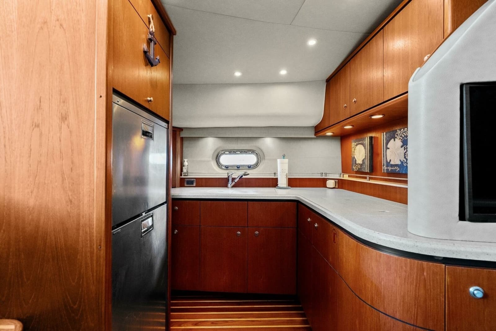 2007 Tiara Yachts 4300 Sovran - Photo 18